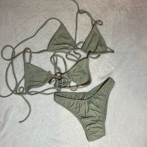 Lahana swim x Gabi sullivan